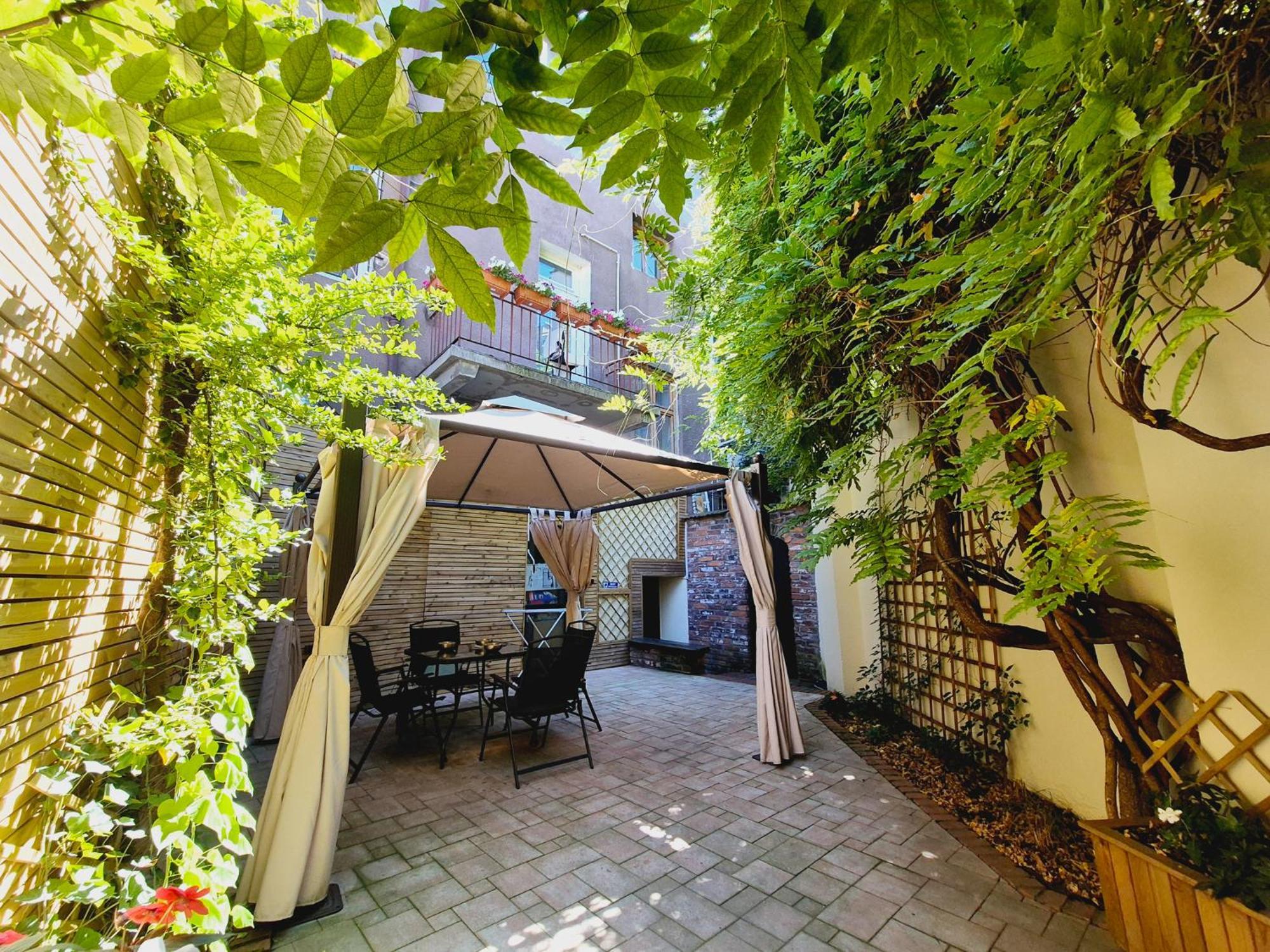 Pini Hostel - Przytulne Pokoje W Centrum Krakowa Buitenkant foto
