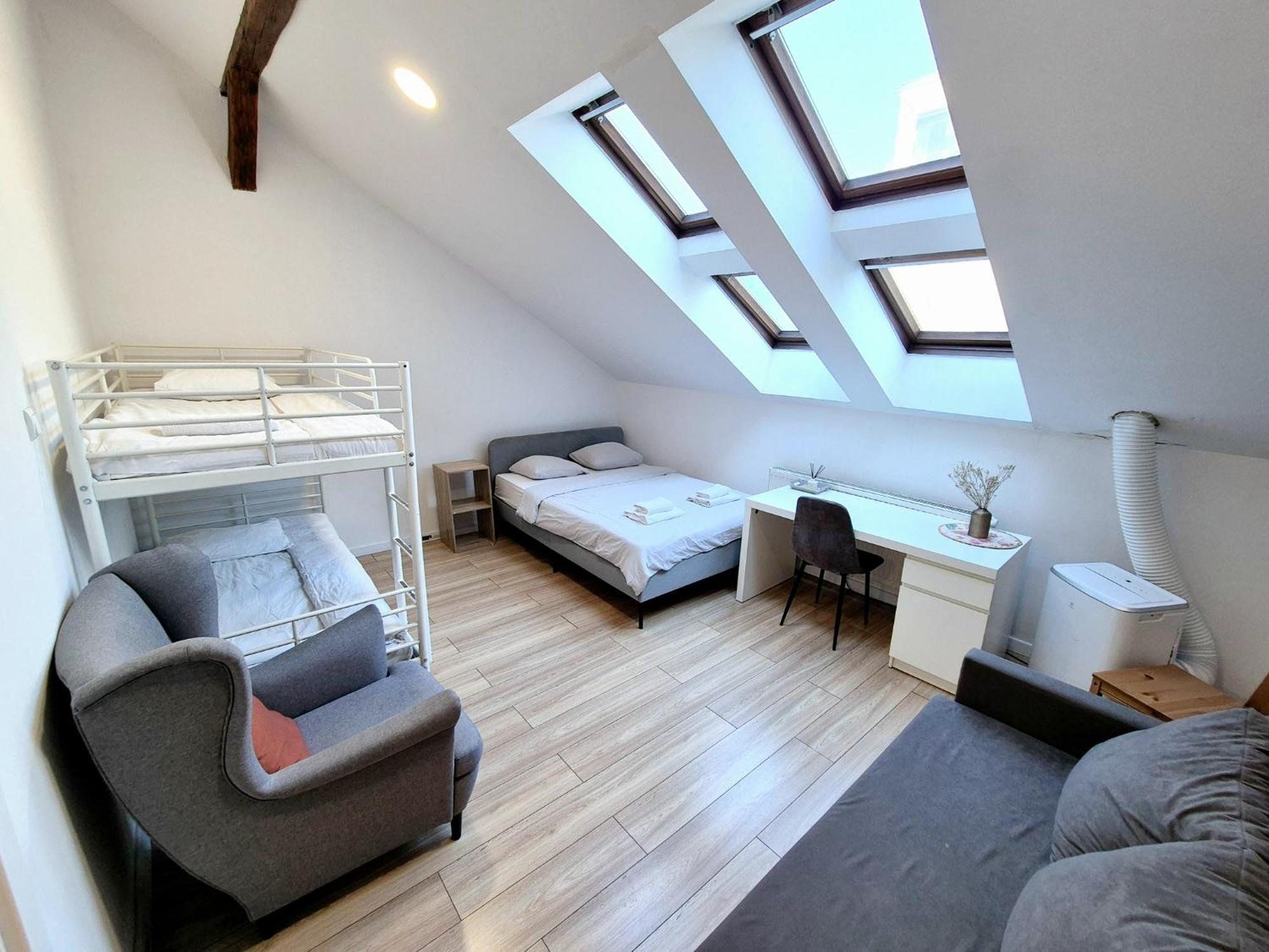 Pini Hostel - Przytulne Pokoje W Centrum Krakowa Buitenkant foto
