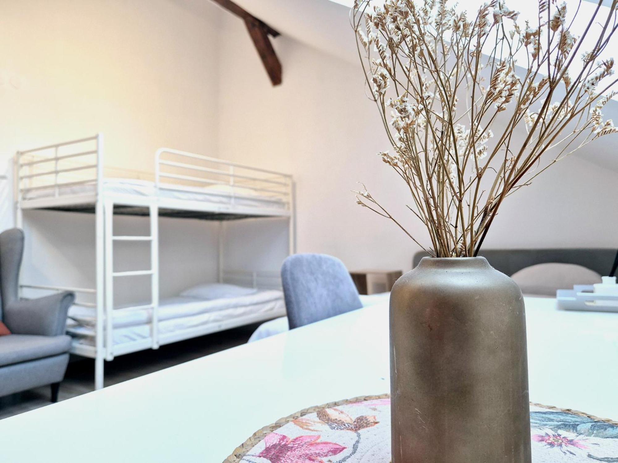 Pini Hostel - Przytulne Pokoje W Centrum Krakowa Buitenkant foto